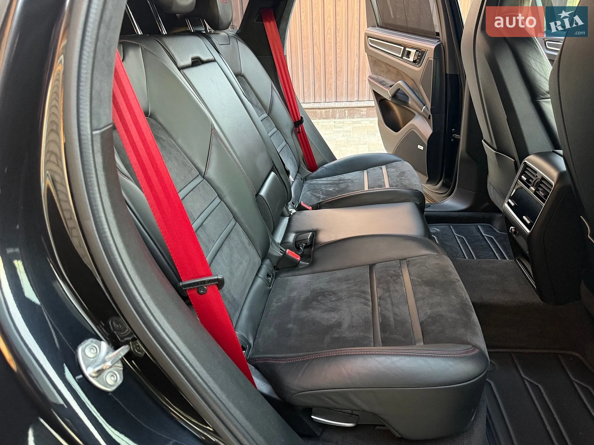 2021 Porsche Cayenne - мініатюра 38