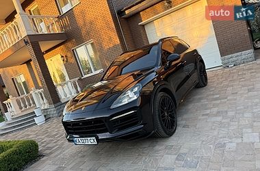 Внедорожник / Кроссовер Porsche Cayenne 2021 в Киеве