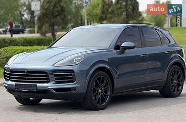 Внедорожник / Кроссовер Porsche Cayenne 2018 в Киеве