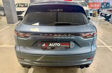Внедорожник / Кроссовер Porsche Cayenne 2018 в Львове