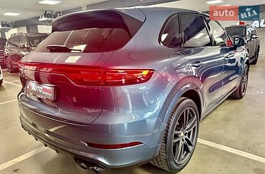 Внедорожник / Кроссовер Porsche Cayenne 2018 в Львове