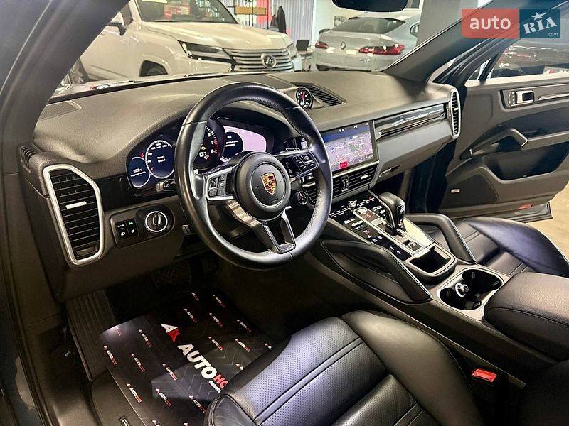 Внедорожник / Кроссовер Porsche Cayenne 2018 в Львове