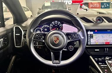 Внедорожник / Кроссовер Porsche Cayenne 2018 в Львове