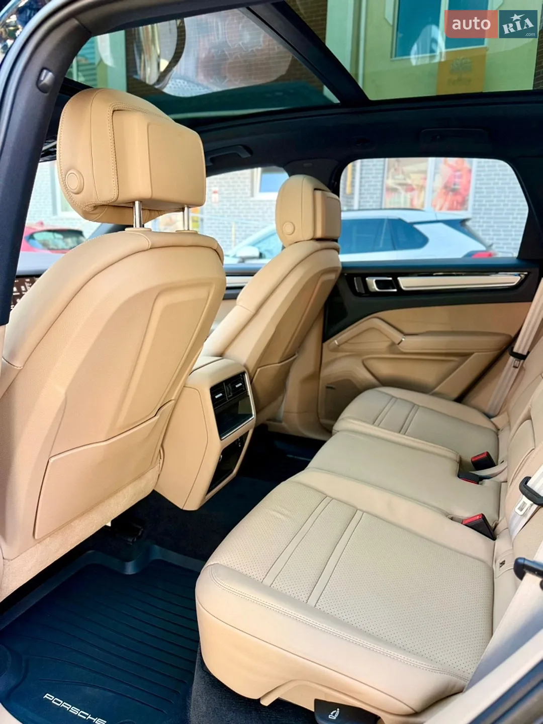 2022 Porsche Cayenne - мініатюра 19