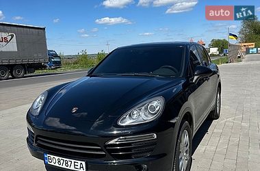 Позашляховик / Кросовер Porsche Cayenne 2012 в Тернополі