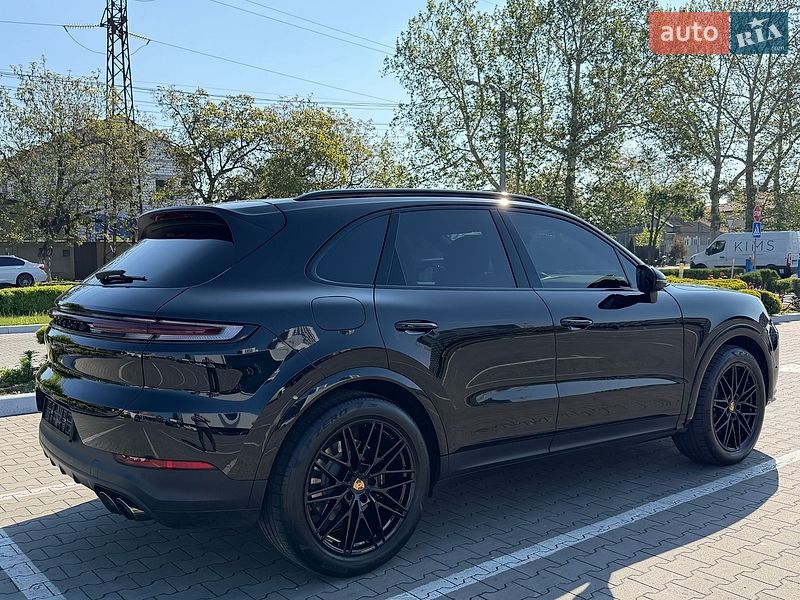 Позашляховик / Кросовер Porsche Cayenne 2024 в Одесі