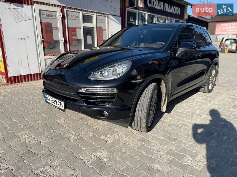 Позашляховик / Кросовер Porsche Cayenne 2012 в Тернополі