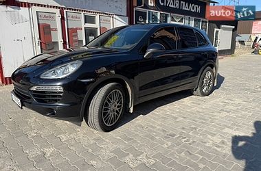 Позашляховик / Кросовер Porsche Cayenne 2012 в Тернополі