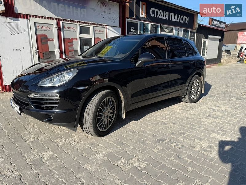 Позашляховик / Кросовер Porsche Cayenne 2012 в Тернополі