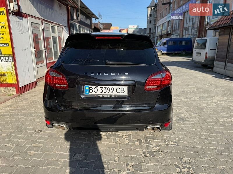 Позашляховик / Кросовер Porsche Cayenne 2012 в Тернополі