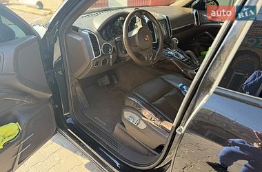 Позашляховик / Кросовер Porsche Cayenne 2012 в Тернополі