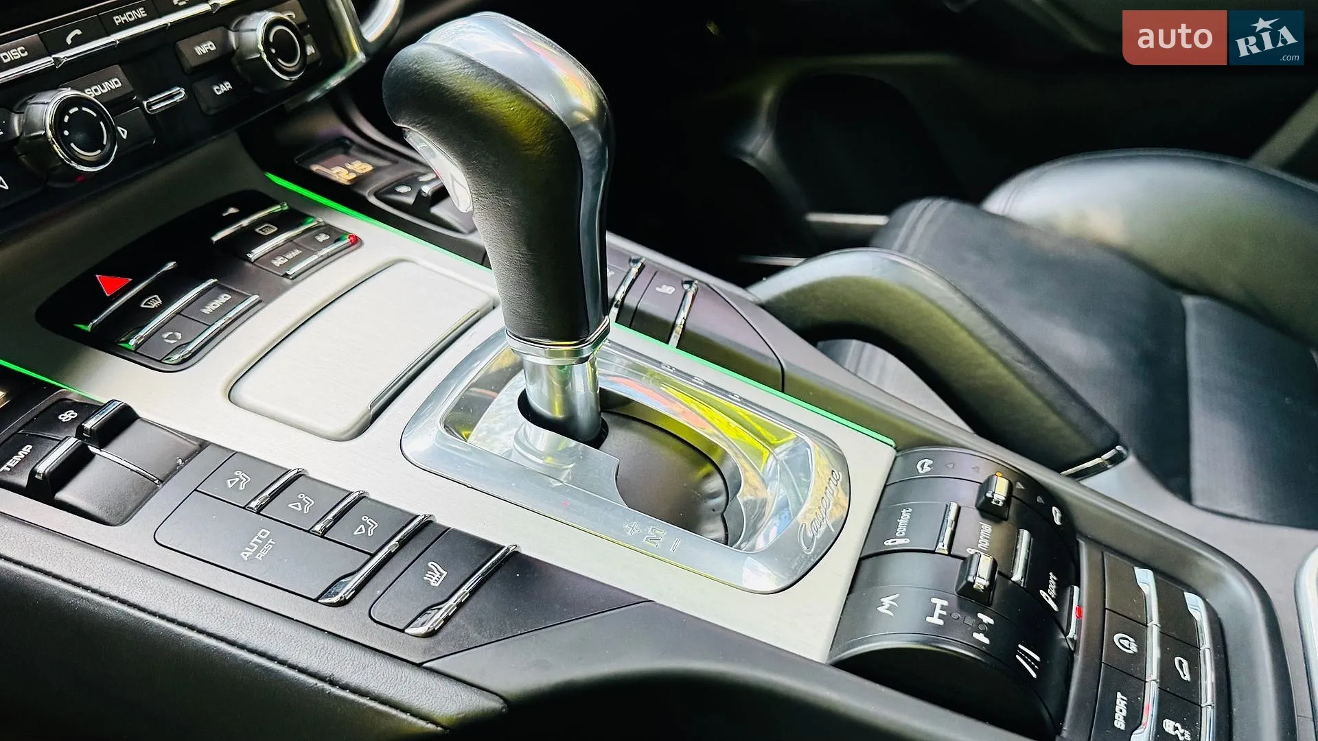 2010 Porsche Cayenne - мініатюра 120
