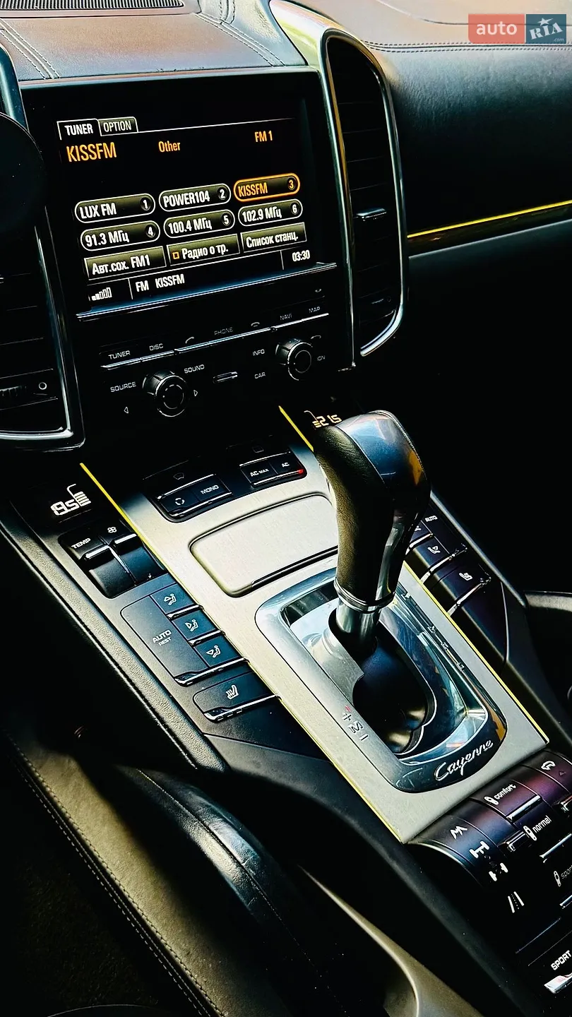 2010 Porsche Cayenne - мініатюра 145
