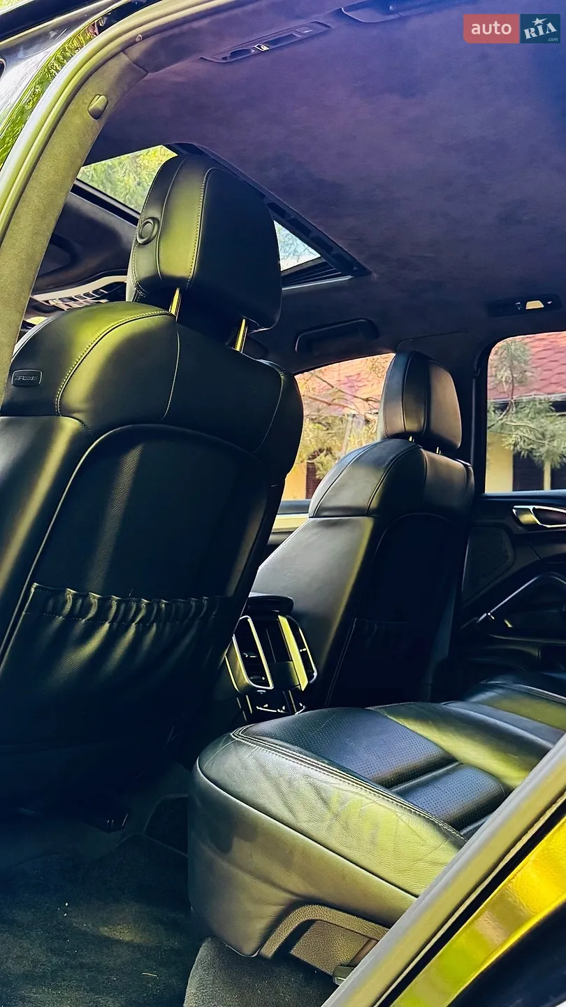 2010 Porsche Cayenne - мініатюра 181
