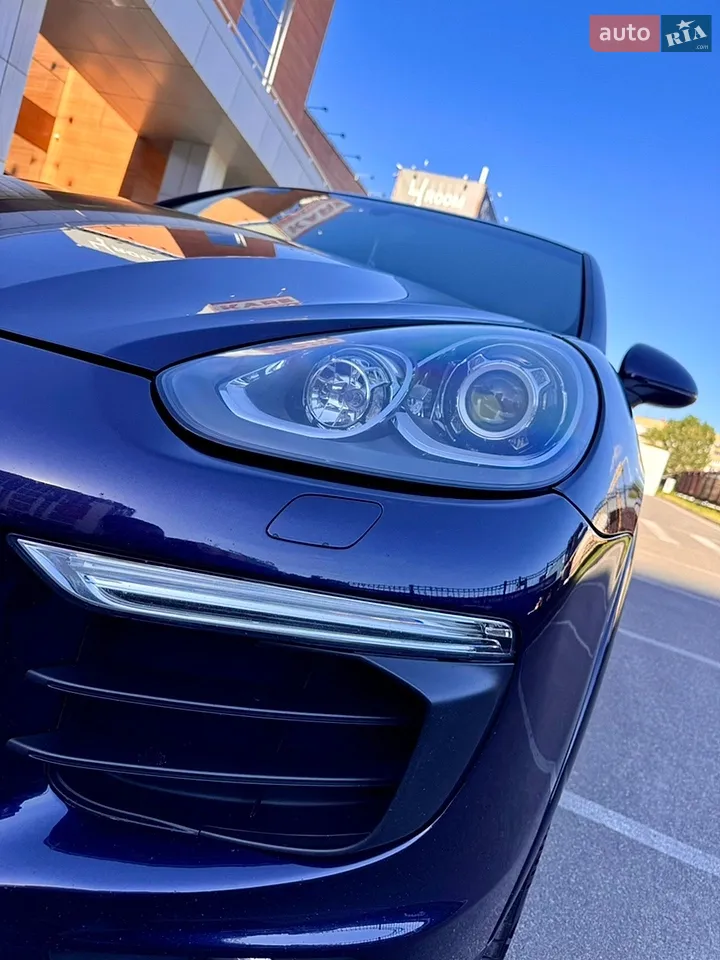 2017 Porsche Cayenne - мініатюра 10