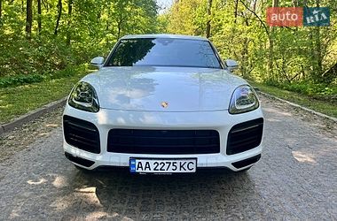 Внедорожник / Кроссовер Porsche Cayenne 2019 в Киеве