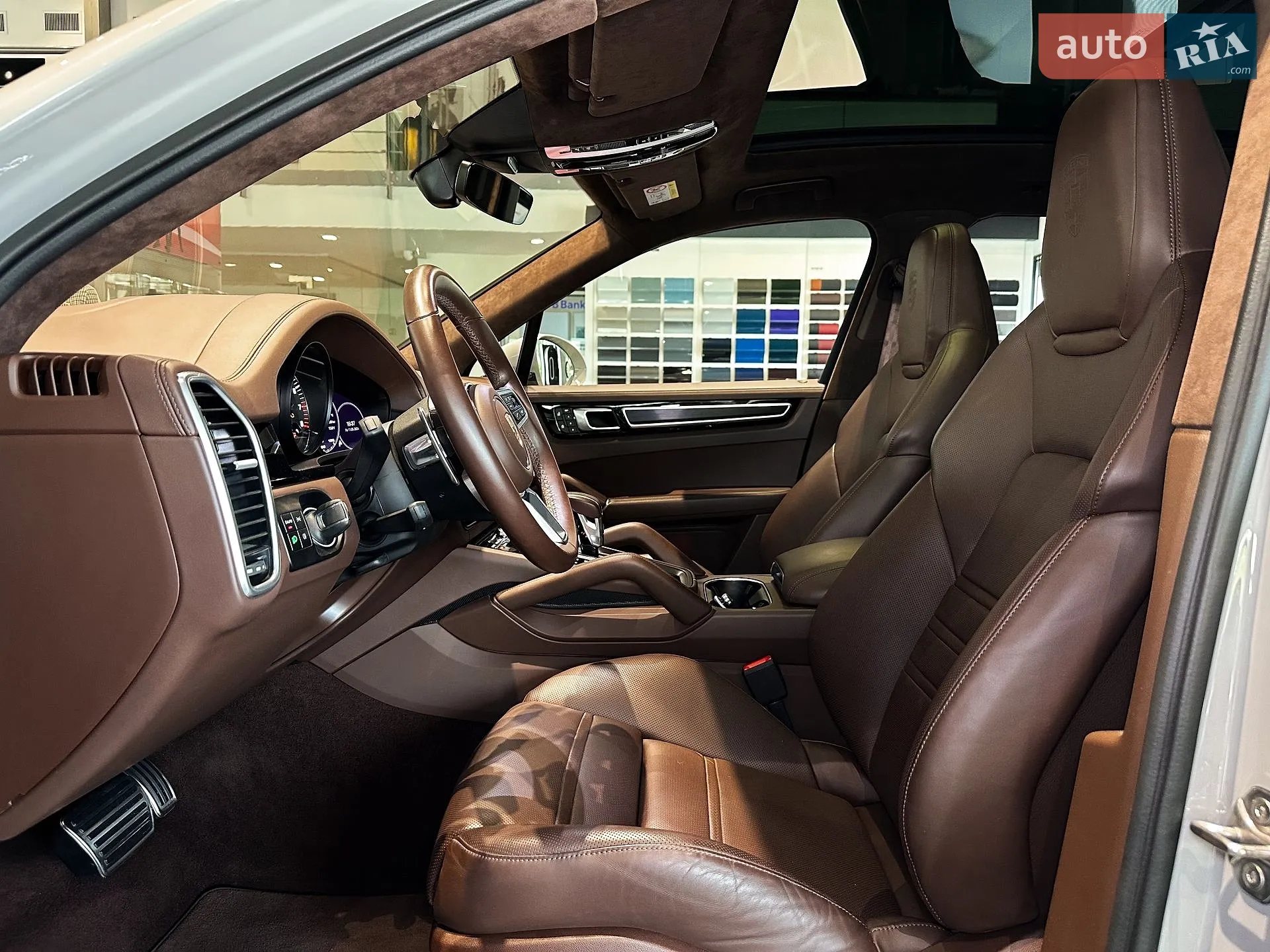 2022 Porsche Cayenne - мініатюра 16