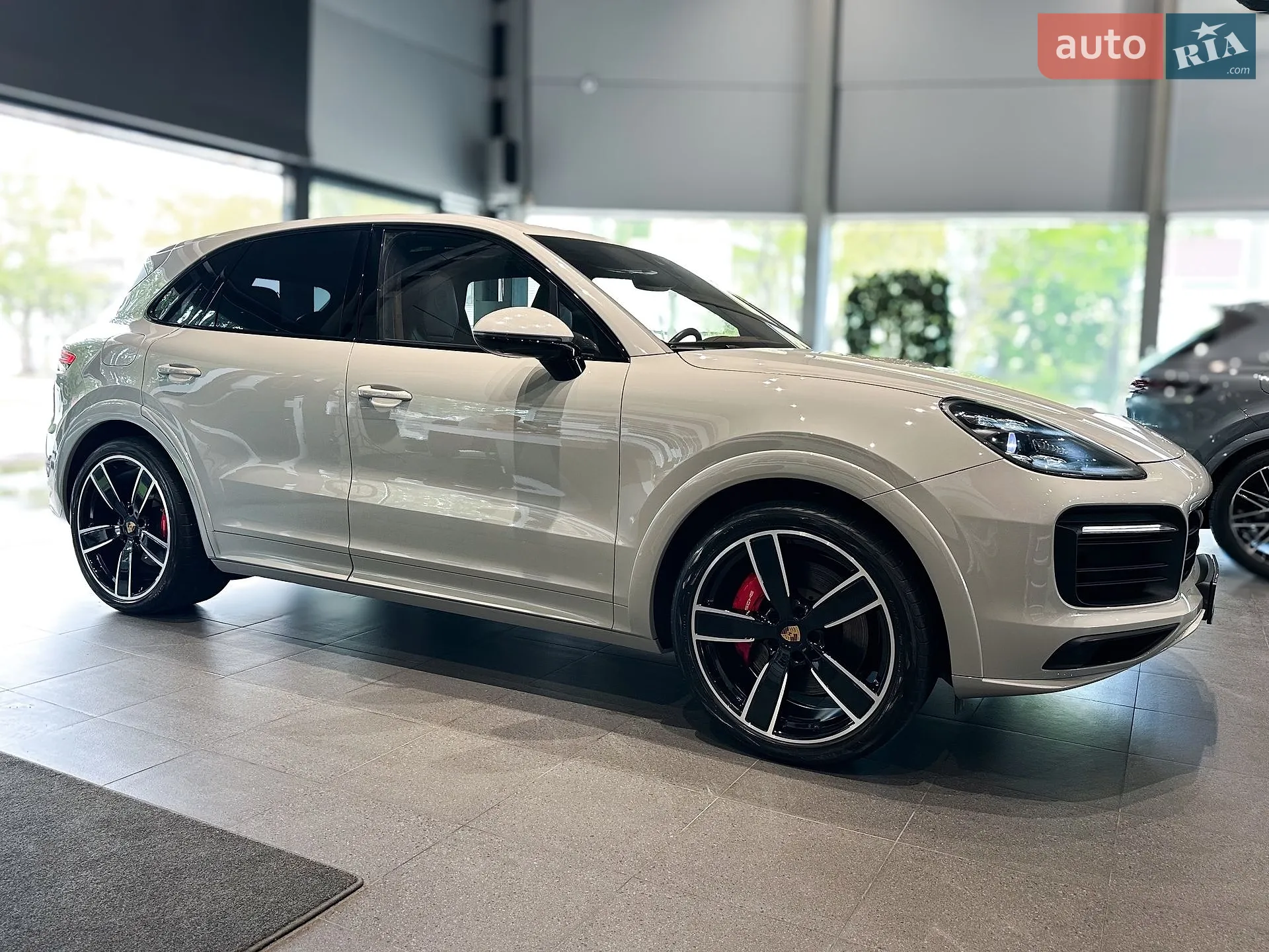 2022 Porsche Cayenne - мініатюра 4