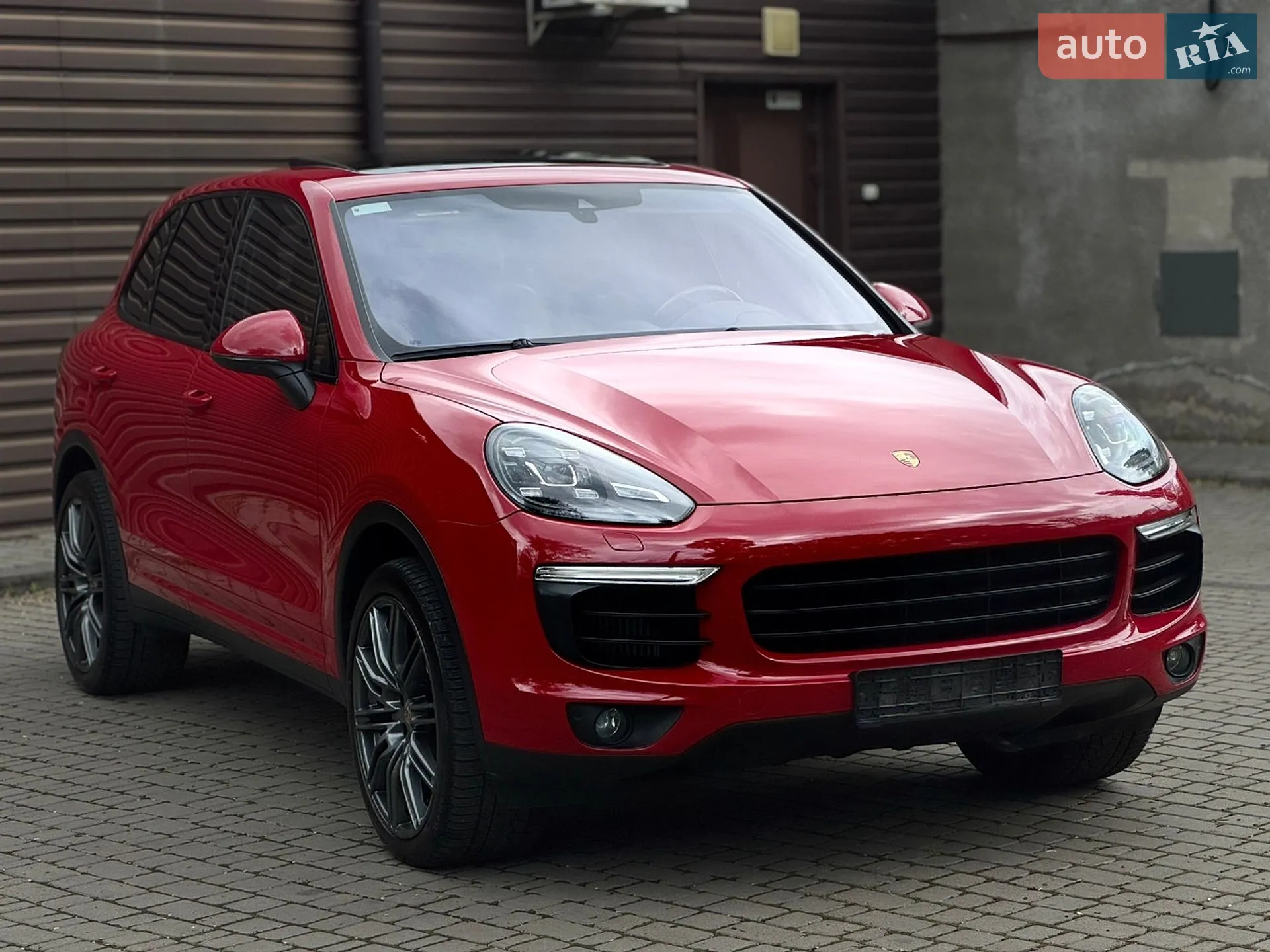 2016 Porsche Cayenne - мініатюра 3