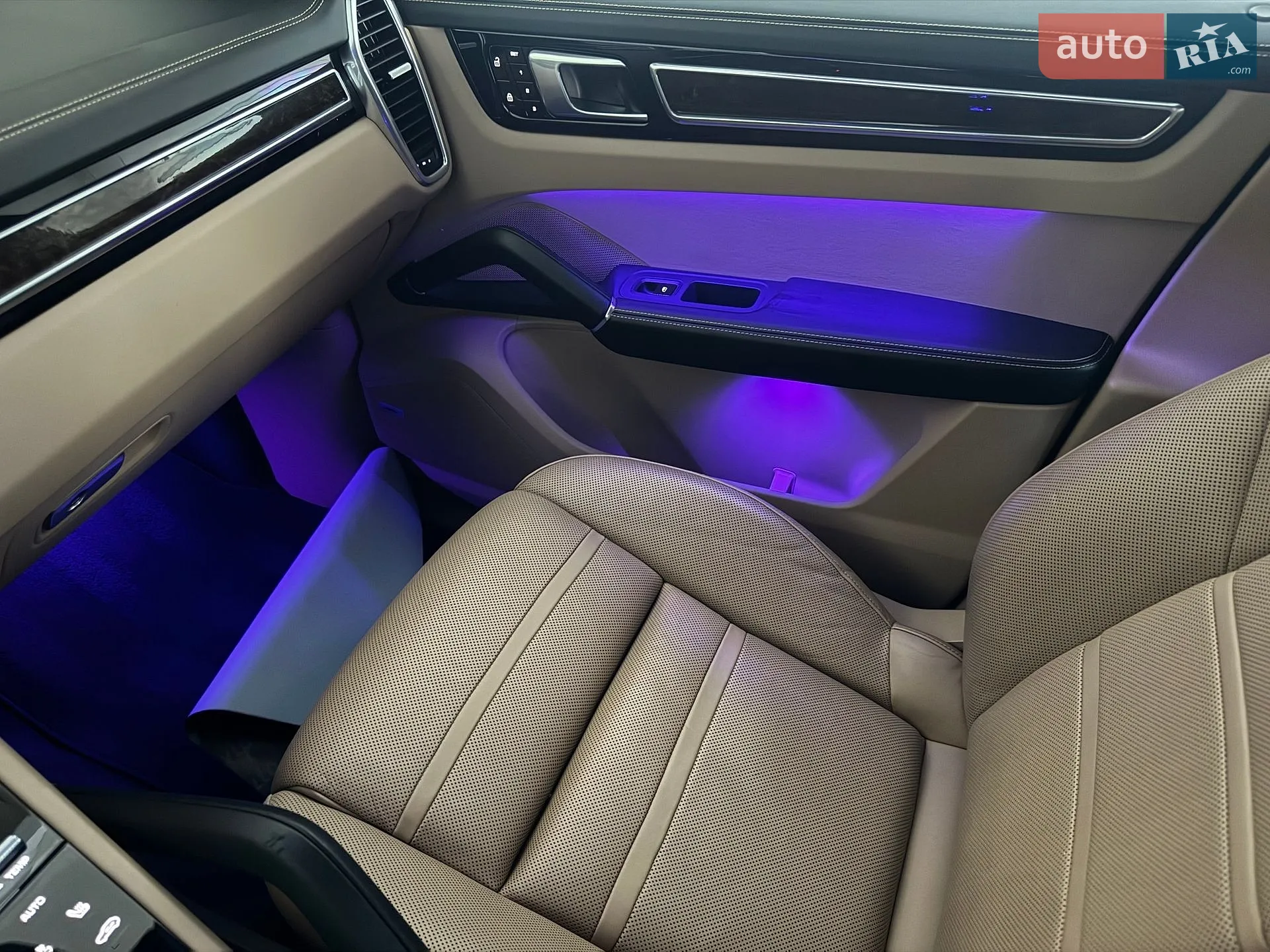 2019 Porsche Cayenne - мініатюра 14