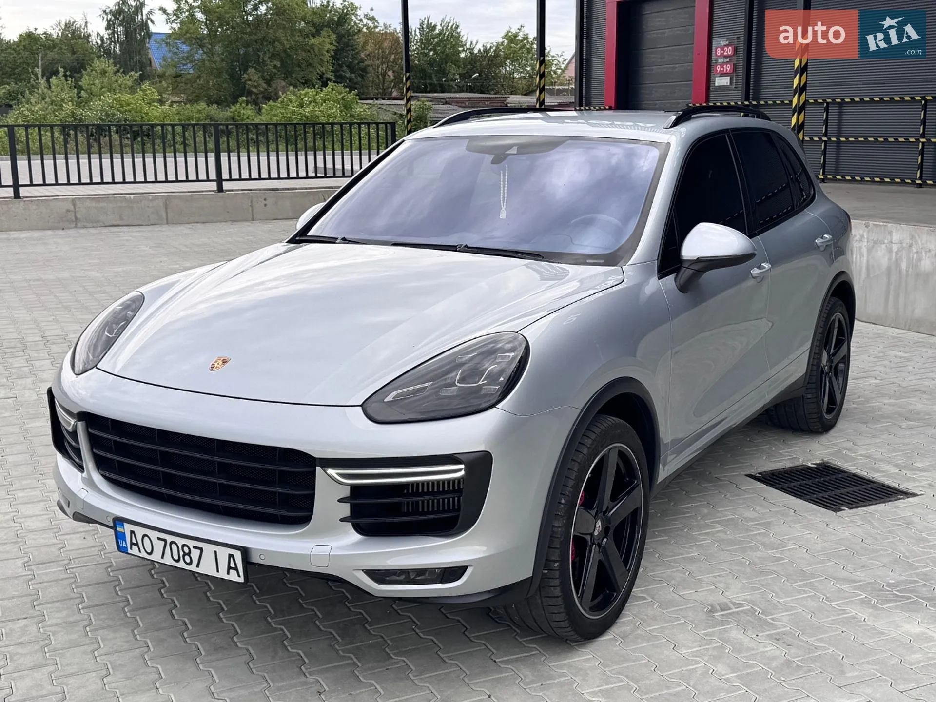 2015 Porsche Cayenne - мініатюра 8