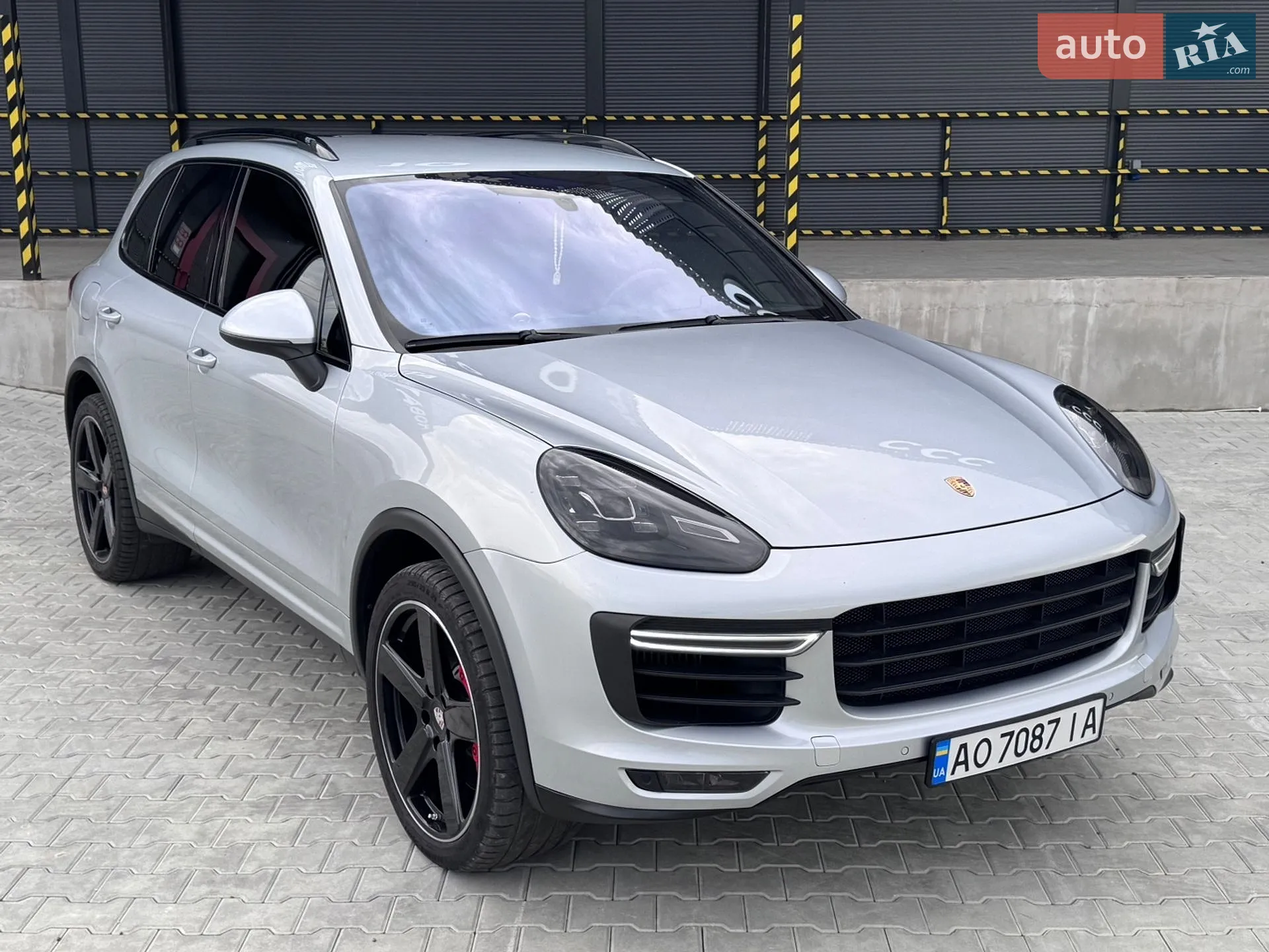 2015 Porsche Cayenne - мініатюра 26
