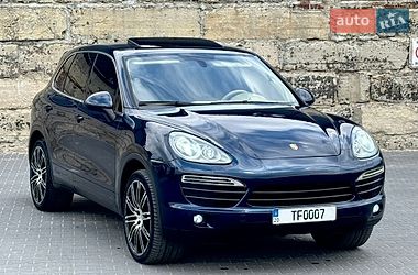 Внедорожник / Кроссовер Porsche Cayenne 2012 в Тернополе
