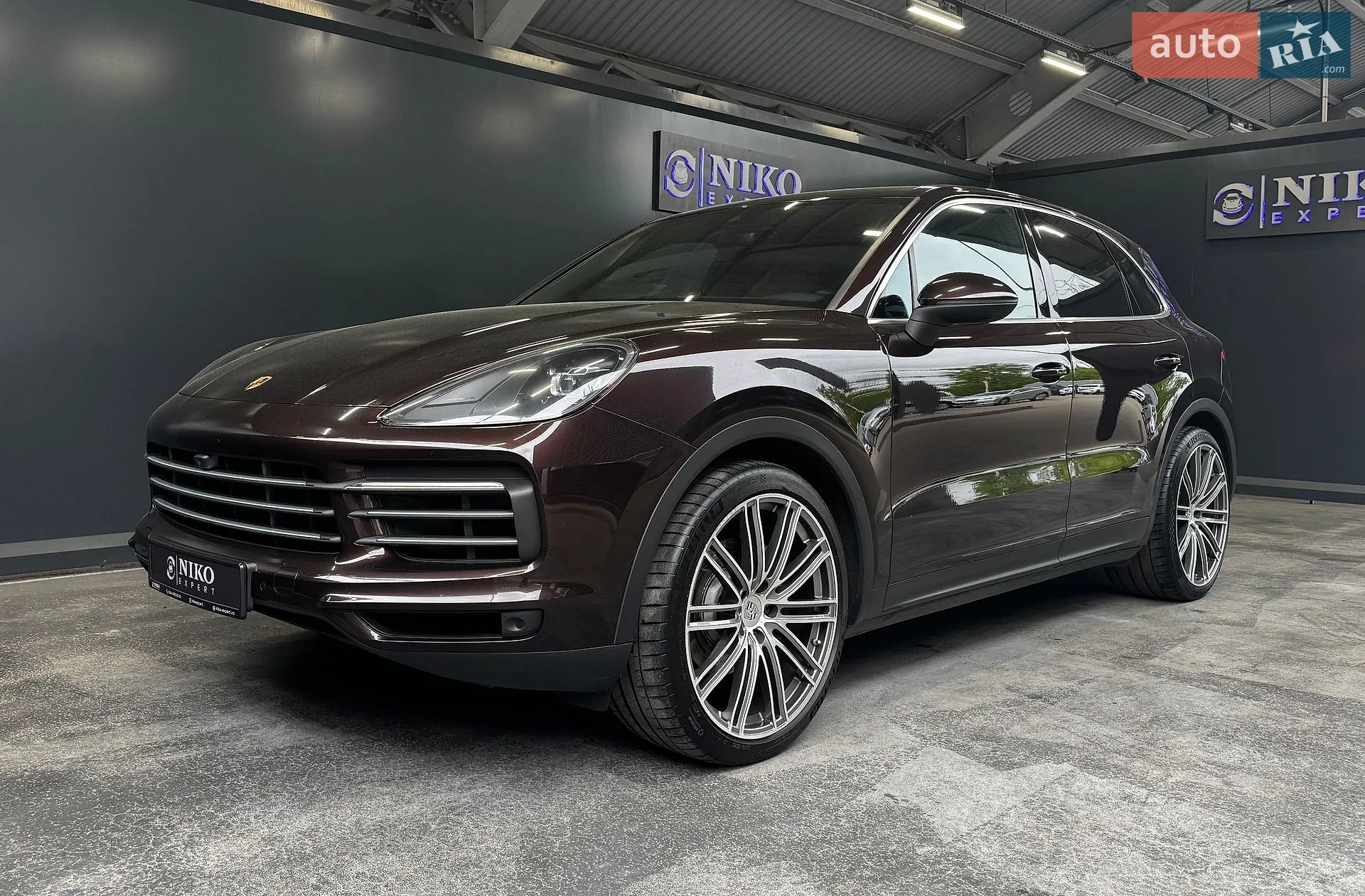 2018 Porsche Cayenne - мініатюра 4