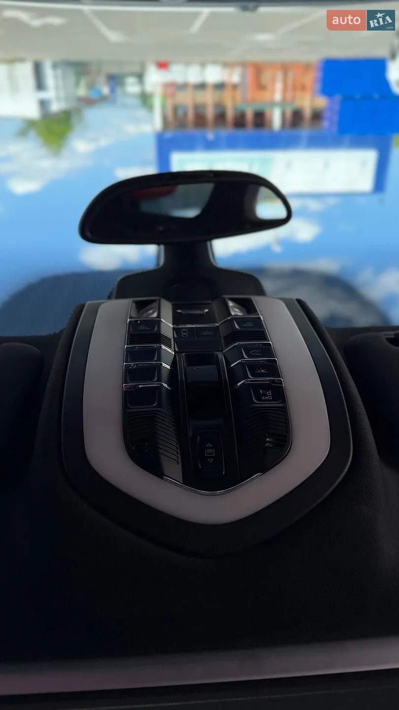 2013 Porsche Cayenne - мініатюра 29