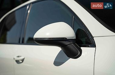 Внедорожник / Кроссовер Porsche Cayenne 2014 в Черновцах