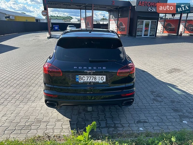 Внедорожник / Кроссовер Porsche Cayenne 2017 в Львове