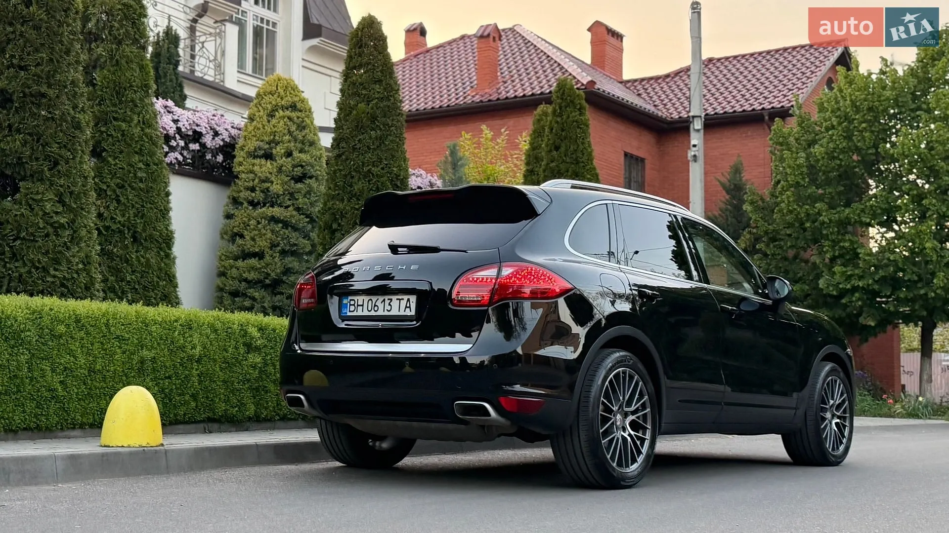 2011 Porsche Cayenne - мініатюра 22