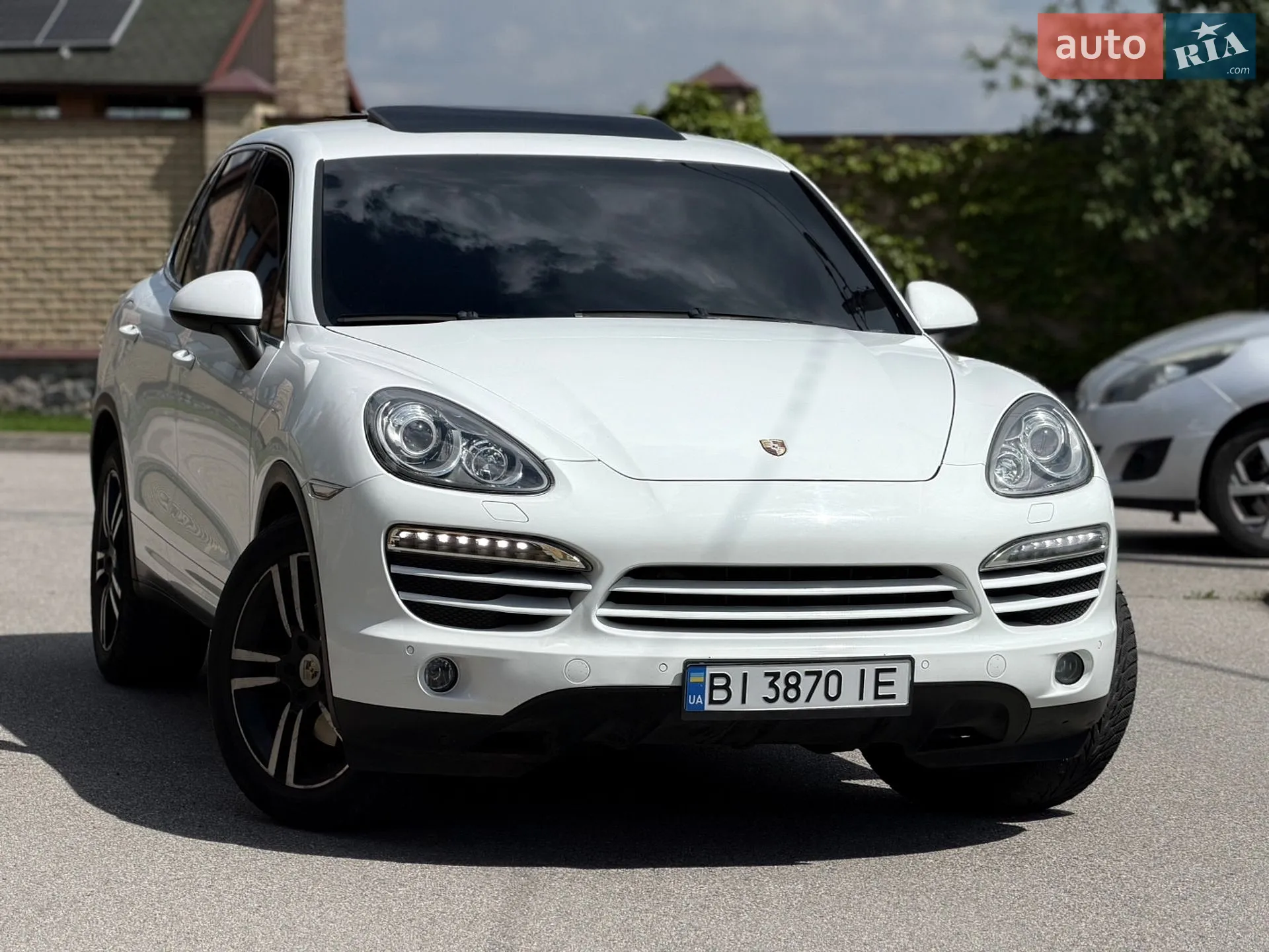 2012 Porsche Cayenne - мініатюра 3