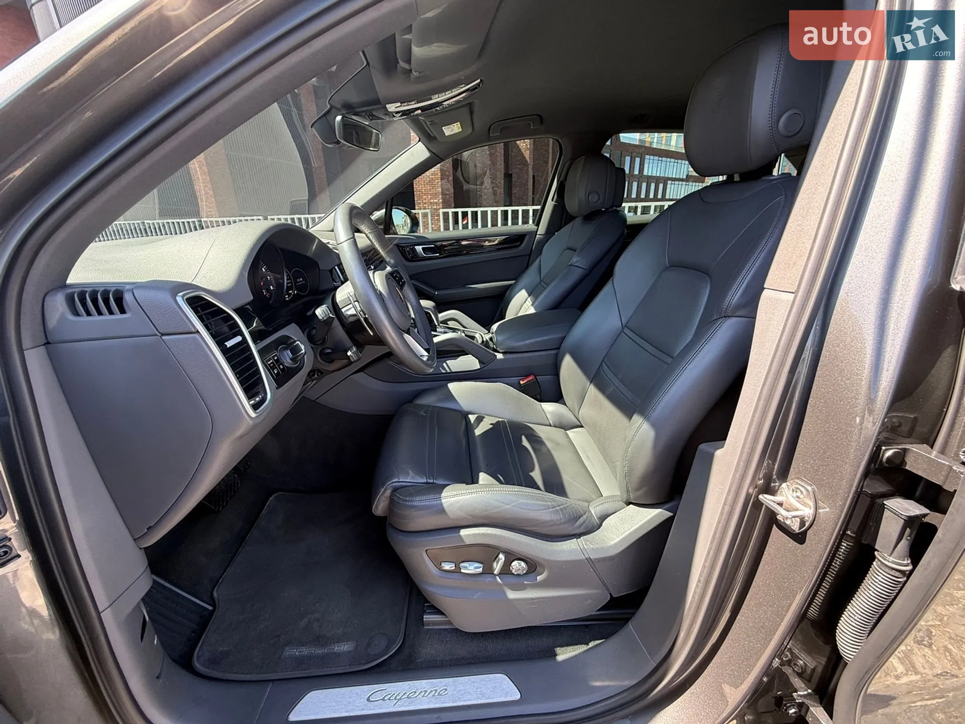 2019 Porsche Cayenne - мініатюра 15