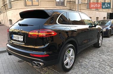 Внедорожник / Кроссовер Porsche Cayenne 2015 в Одессе