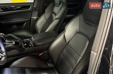 Внедорожник / Кроссовер Porsche Cayenne 2019 в Одессе