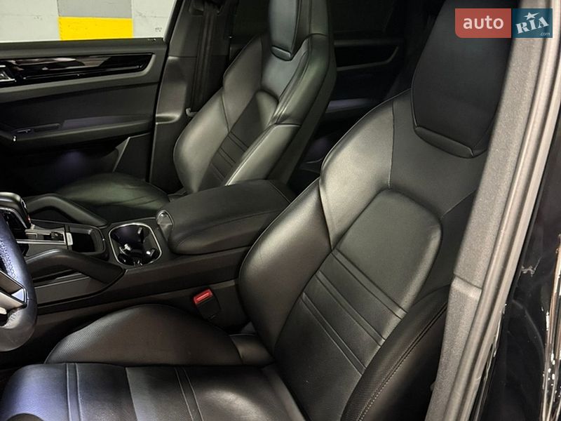 Внедорожник / Кроссовер Porsche Cayenne 2019 в Одессе