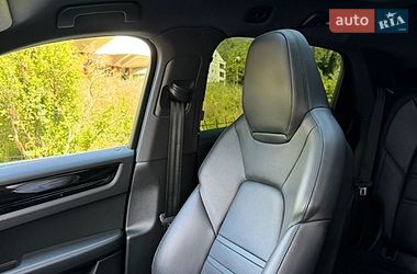 Внедорожник / Кроссовер Porsche Cayenne 2019 в Одессе