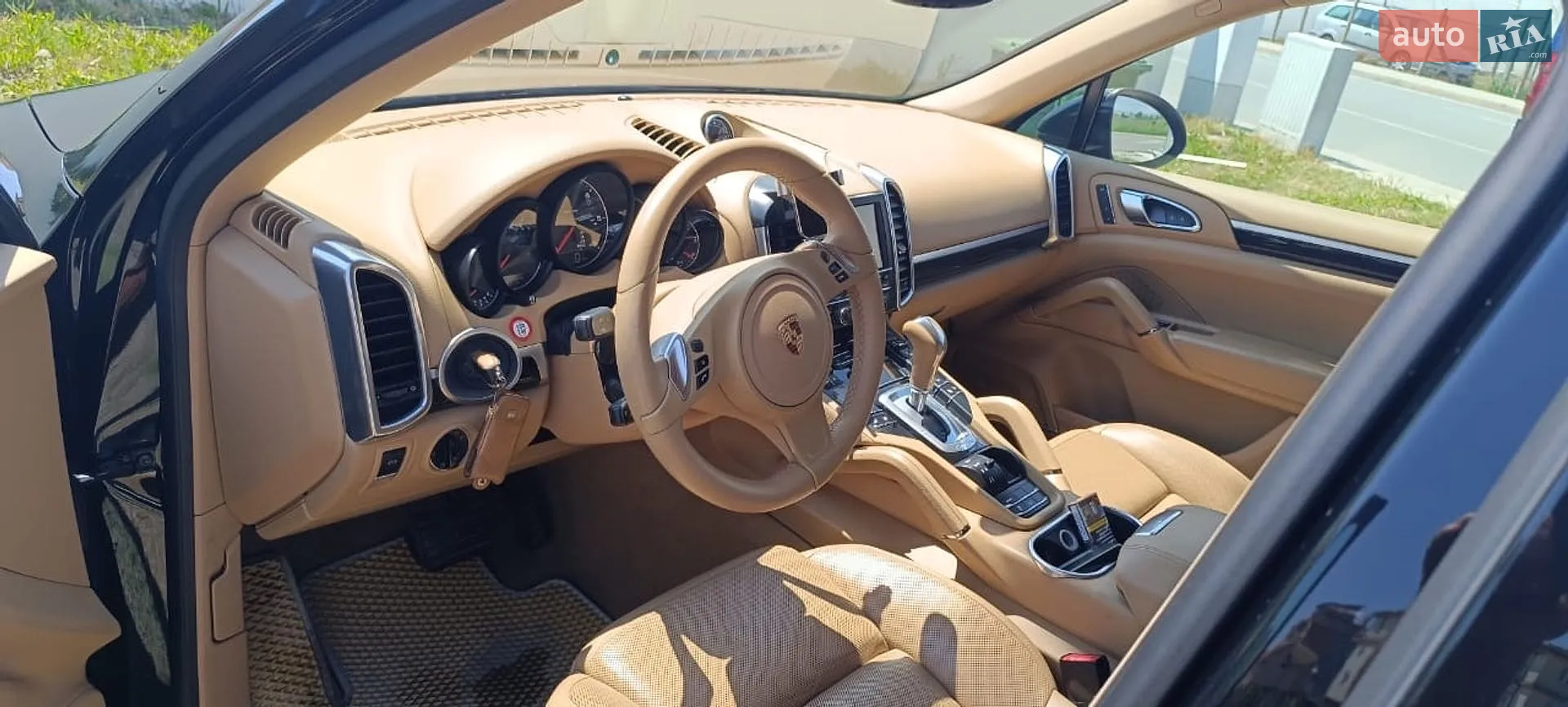 2013 Porsche Cayenne - мініатюра 3