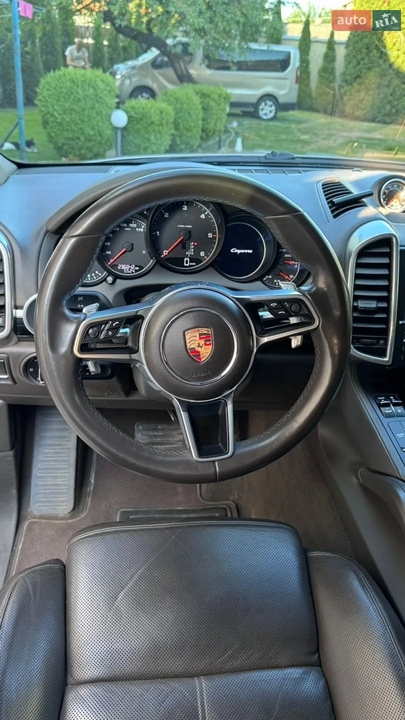 2015 Porsche Cayenne - мініатюра 11