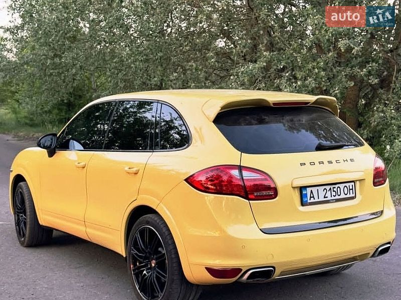 Внедорожник / Кроссовер Porsche Cayenne 2012 в Ровно