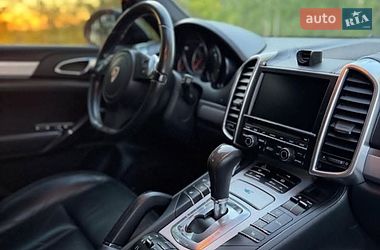Внедорожник / Кроссовер Porsche Cayenne 2012 в Ровно