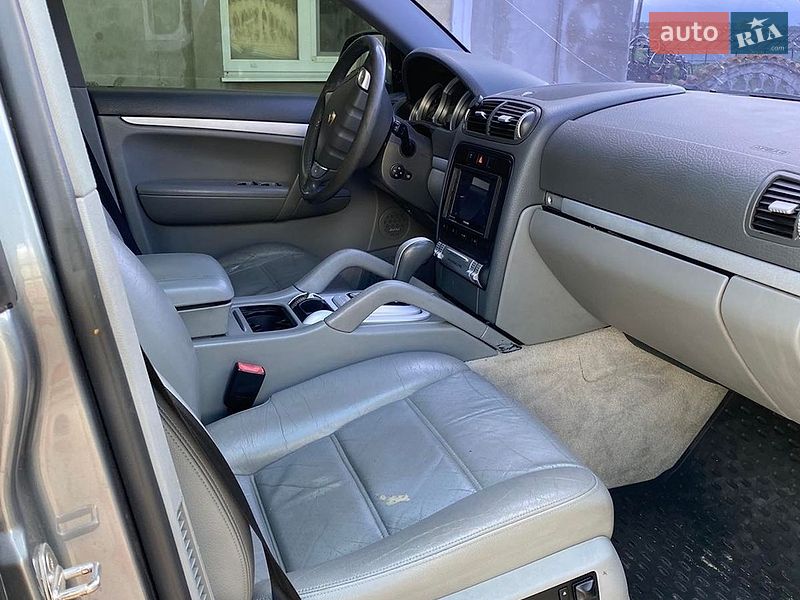 Внедорожник / Кроссовер Porsche Cayenne 2004 в Хмельницком