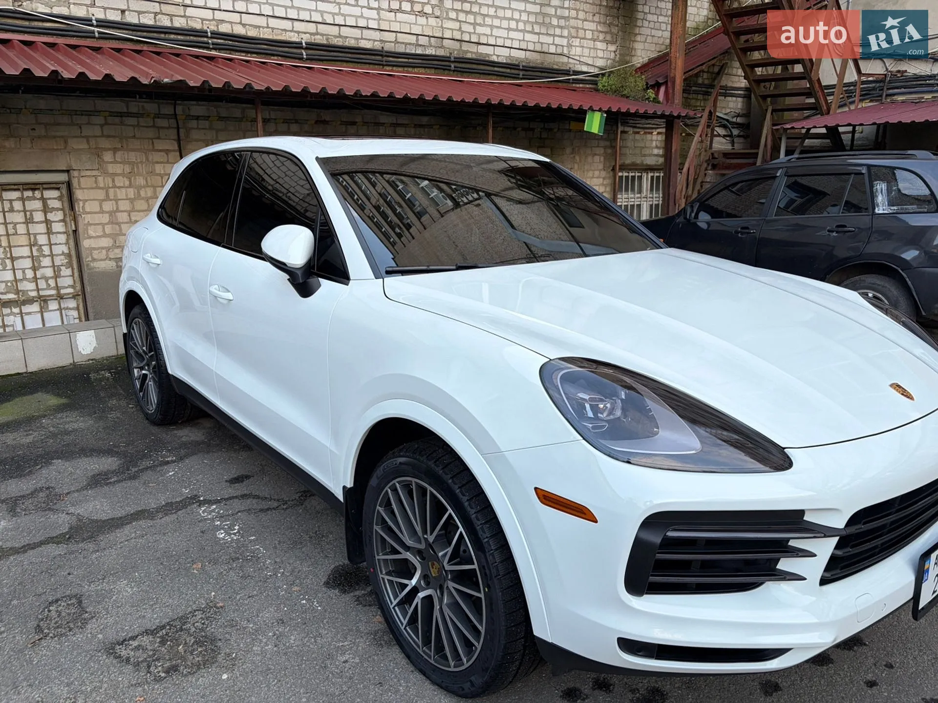 2021 Porsche Cayenne - мініатюра 2