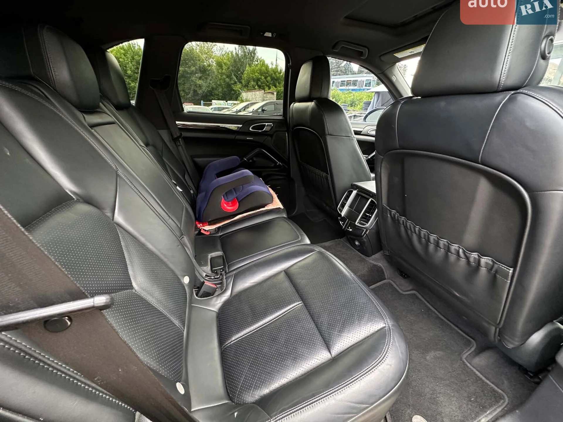 2012 Porsche Cayenne - мініатюра 18