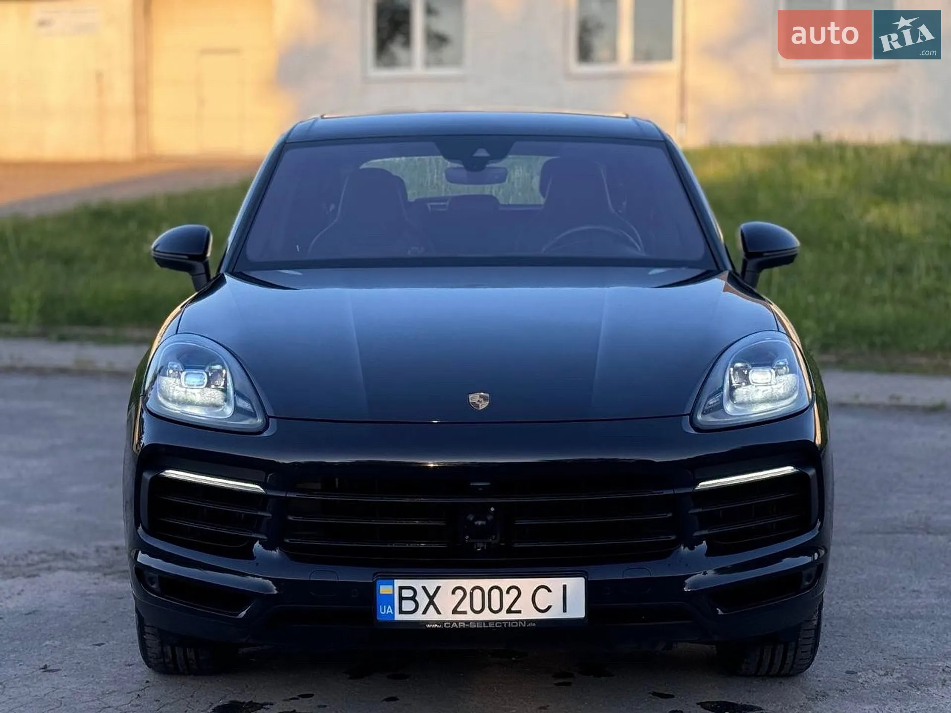 2019 Porsche Cayenne - мініатюра 2