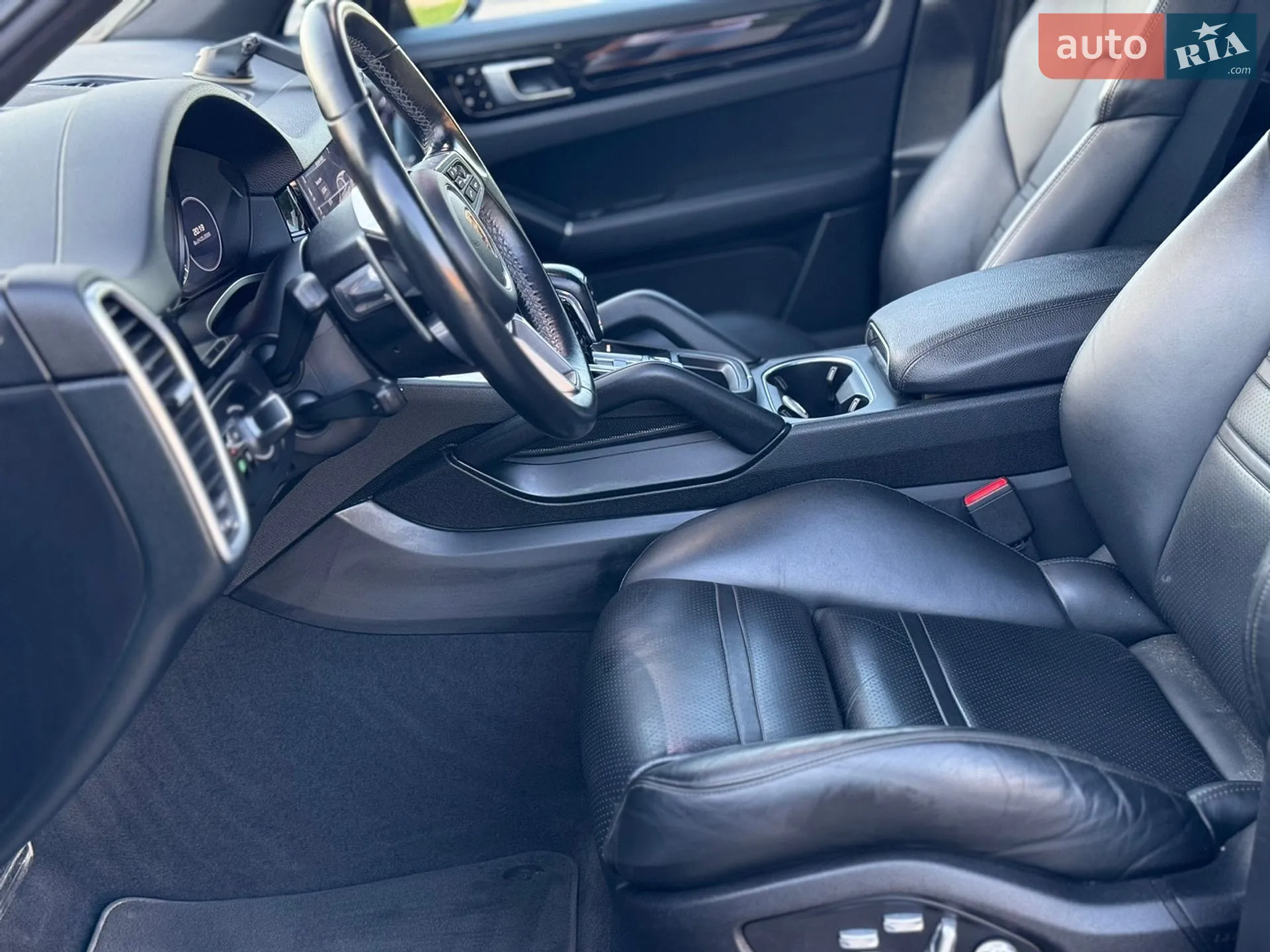 2019 Porsche Cayenne - мініатюра 41