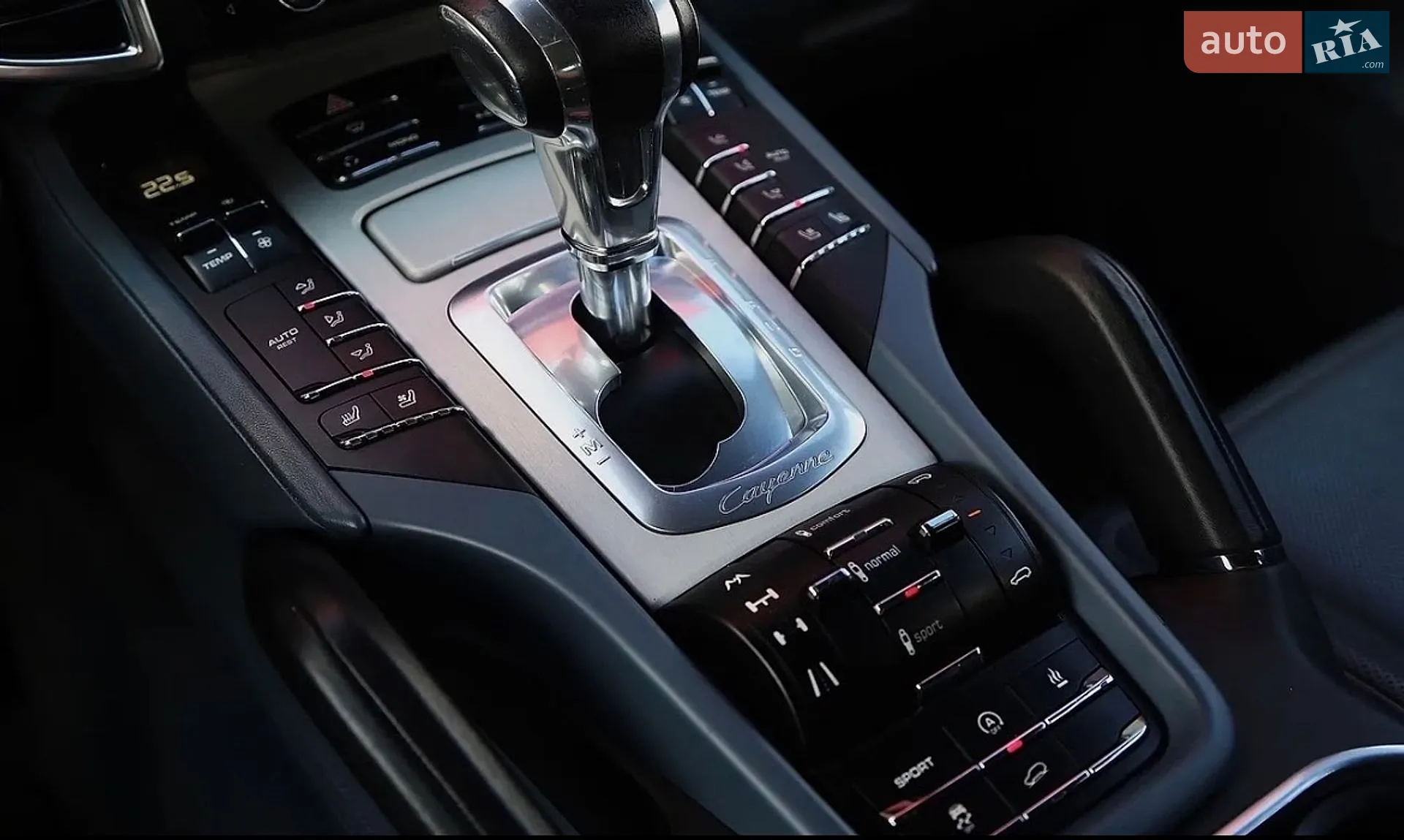 2012 Porsche Cayenne - мініатюра 11