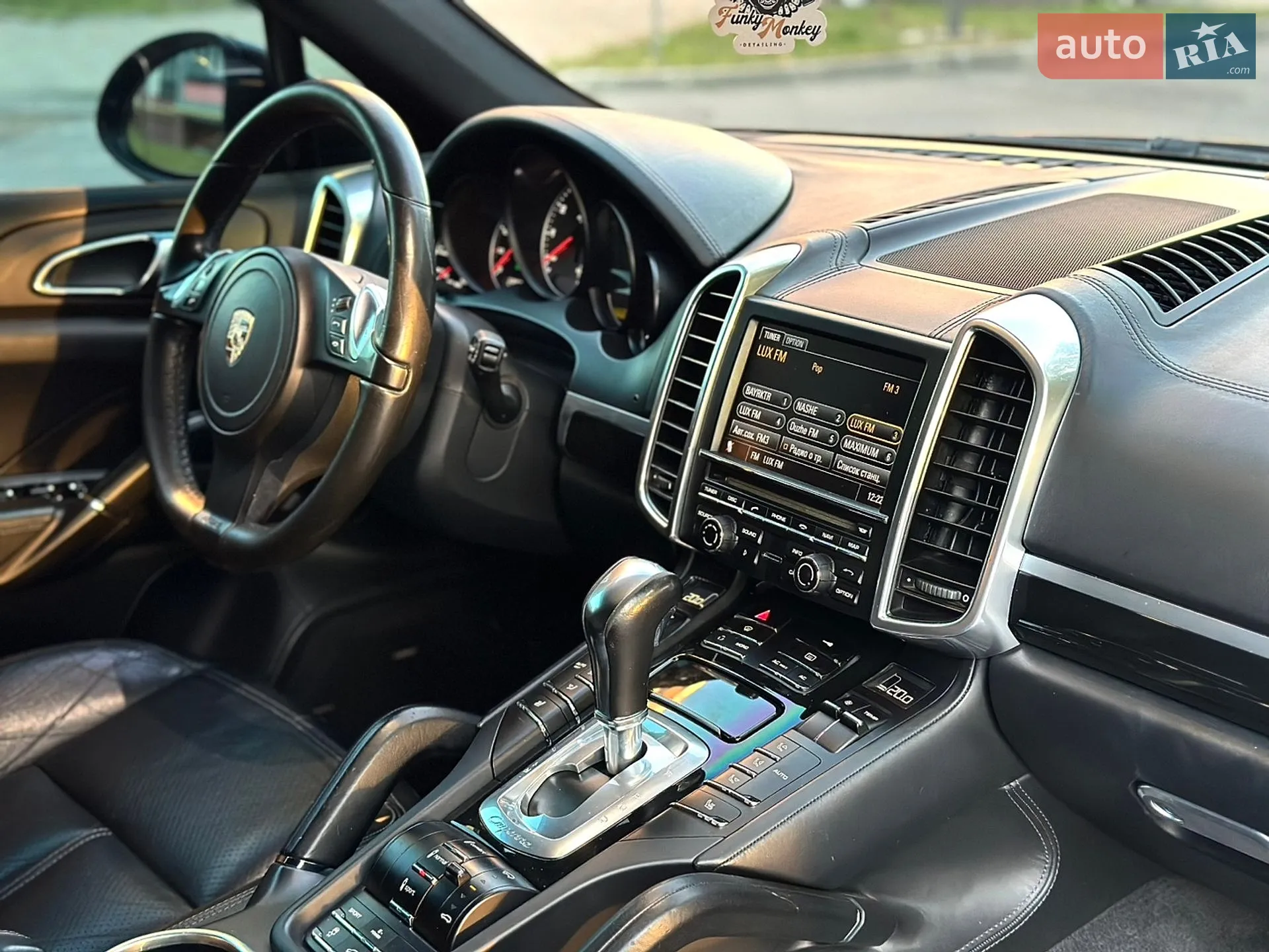 2011 Porsche Cayenne - мініатюра 38