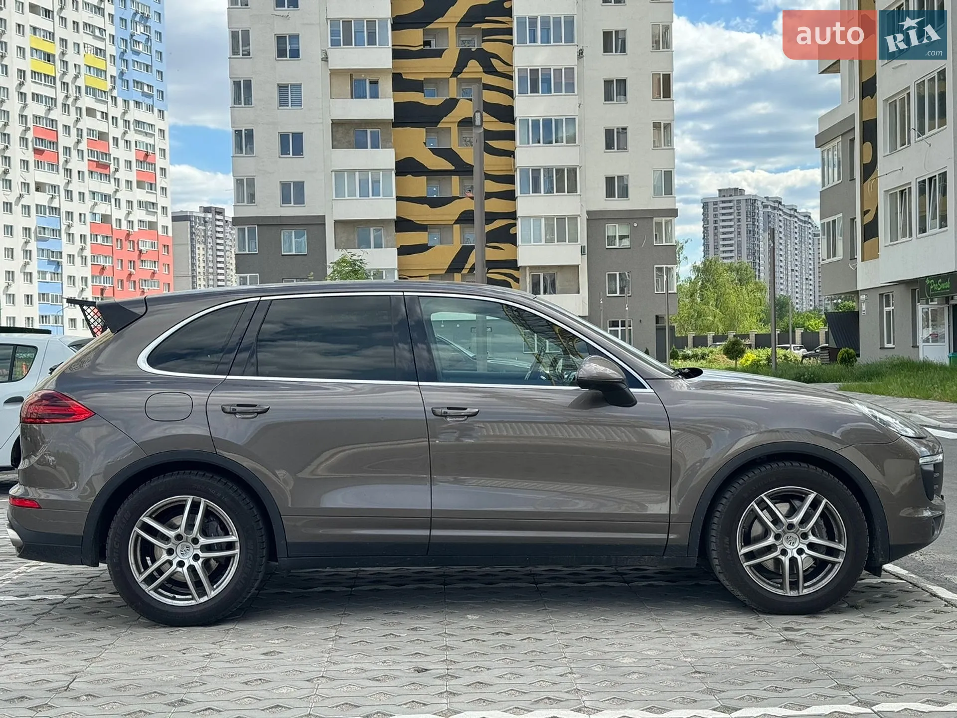 2015 Porsche Cayenne - мініатюра 9
